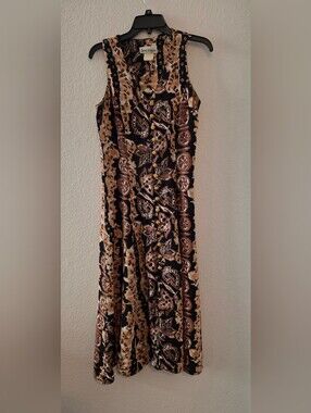 Vintage-Inspired Black and Tan Floral Maxi Dress